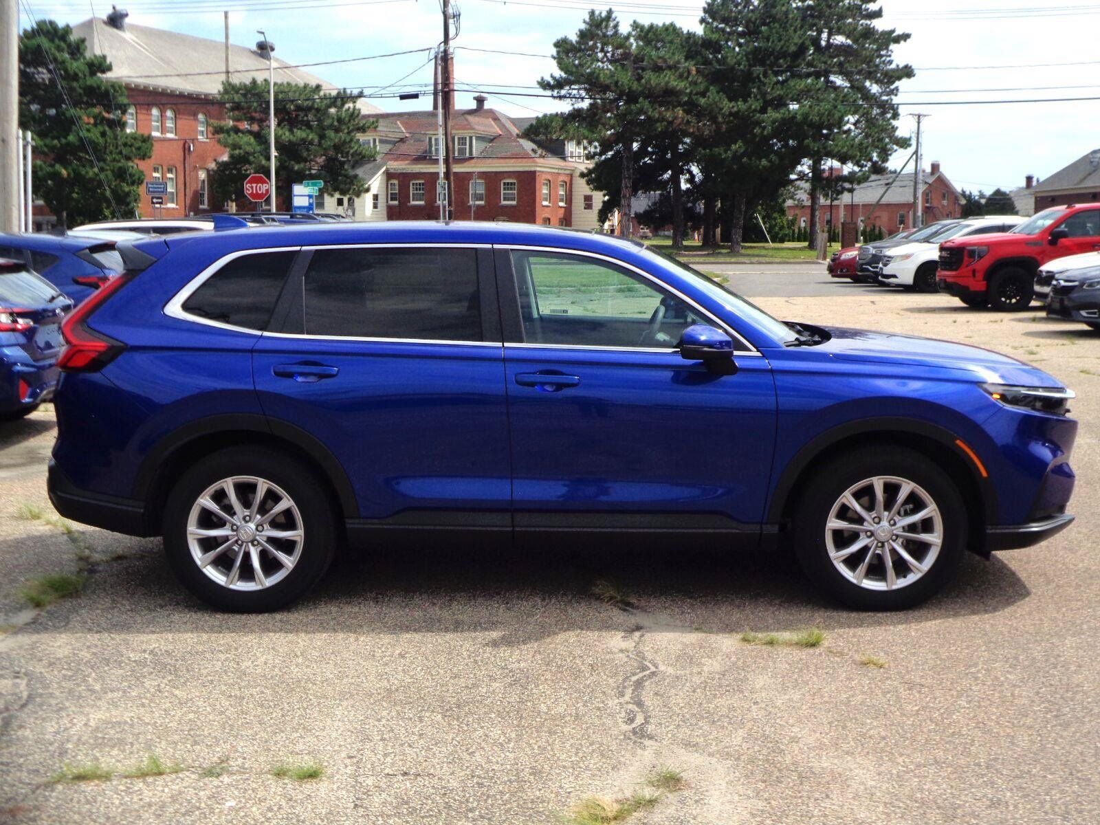 Used 2024 Honda CR-V EX image 4
