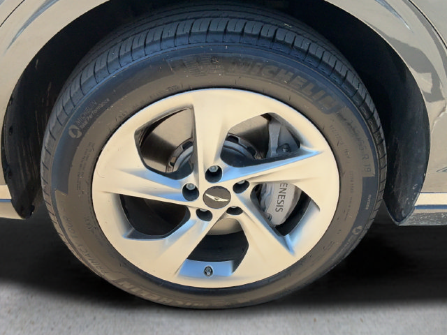 Used 2026 Genesis GV70 2.5T AWD/4WD image 9