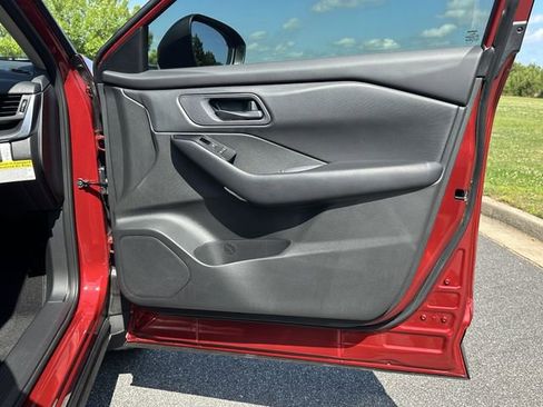 Certified 2025 Nissan Rogue S AWD/4WD image 16