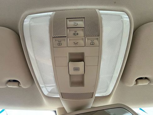 Used 2010 Mercedes-Benz E 350 Coupe image 40