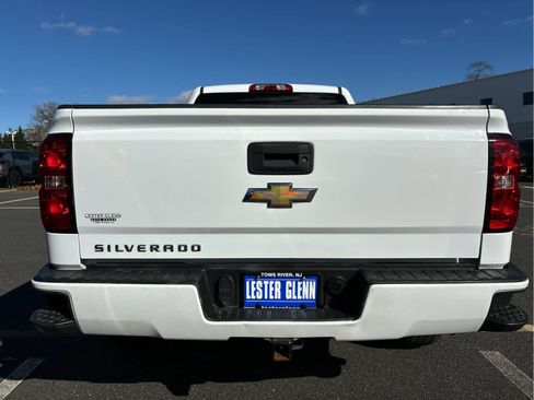 Used 2018 Chevrolet Silverado 1500 Custom w/ Custom Value Package image 29