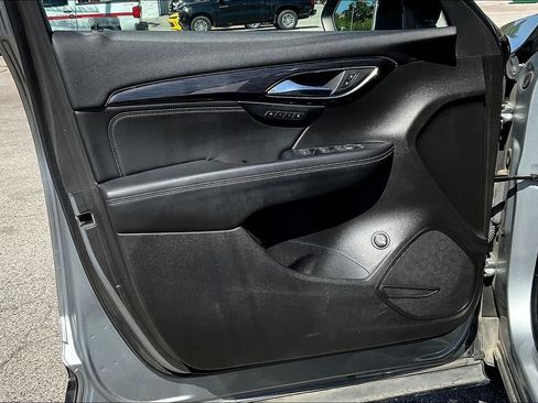 Used 2023 Buick Envision Essence w/ Sport Touring Package FWD image 18