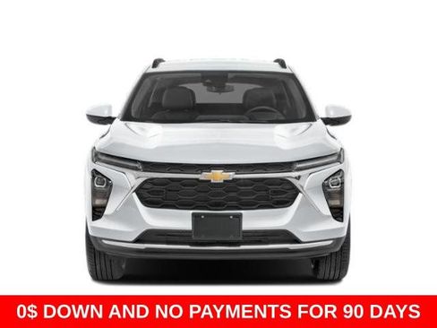 Used 2025 Chevrolet Trax LS FWD image 7