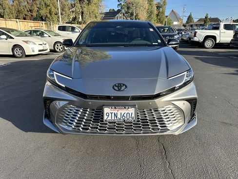 Used 2025 Toyota Camry XSE image 5