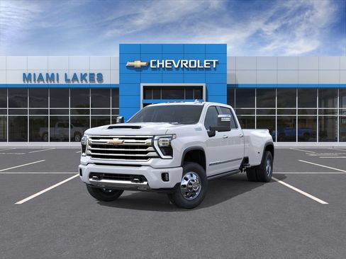 New 2026 Chevrolet Silverado 3500 High Country w/ Technology Package AWD/4WD image 8