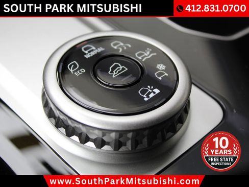 New 2026 Mitsubishi Outlander LE AWD/4WD image 24