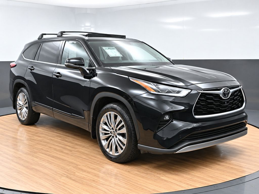 Used 2022 Toyota Highlander Platinum AWD/4WD image 5