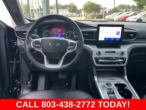 Used 2022 Ford Explorer XLT w/ Equipment Group 202A RWD image 16