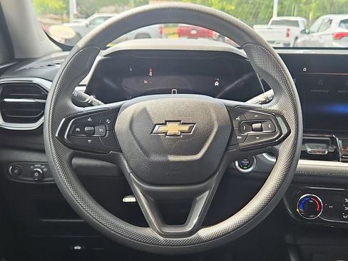 Used 2024 Chevrolet TrailBlazer LT FWD image 14