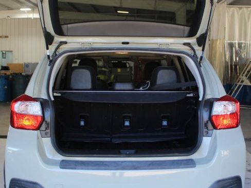 Used 2015 Subaru Crosstrek 2.0i Limited image 10