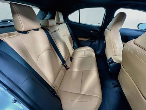 Used 2025 Lexus UX 300h FWD w/ Accessory Package (Z2) image 26