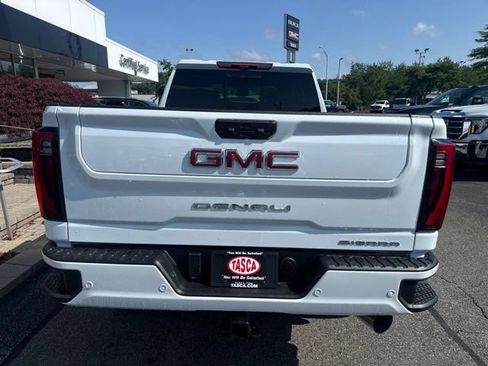 New 2026 GMC Sierra 2500 Denali w/ Denali Reserve Package AWD/4WD image 8