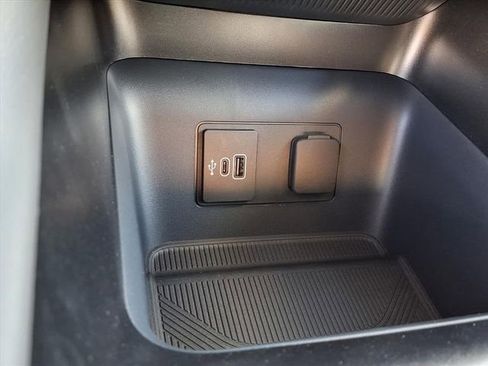 New 2026 Ford Explorer Active AWD/4WD image 14