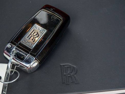 Used 2019 Rolls-Royce Dawn image 47