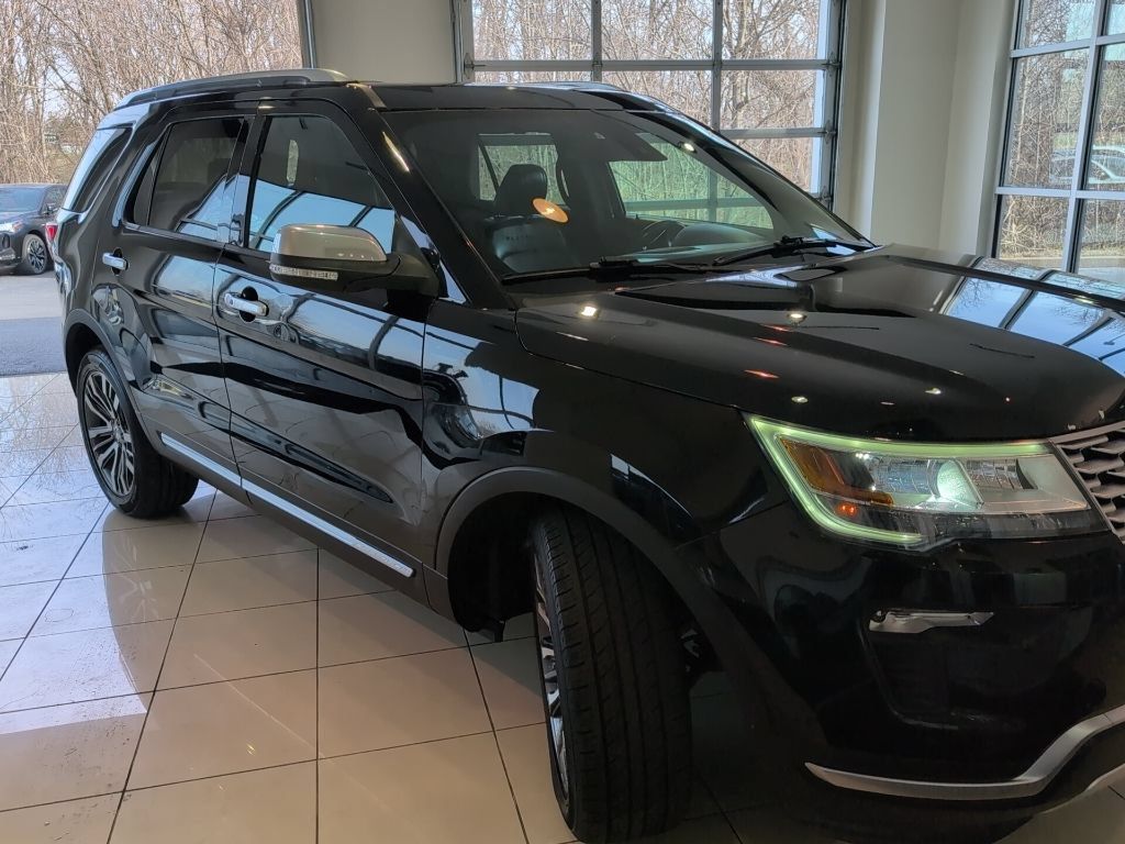 Used 2018 Ford Explorer Platinum AWD/4WD image 7