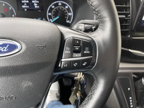 Used 2023 Ford Transit 350 XLT image 10