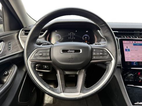 Used 2021 Jeep Grand Cherokee L Limited image 12