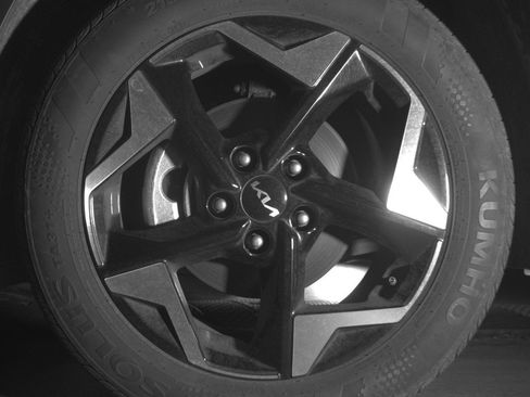 Used 2025 Kia Seltos S image 12