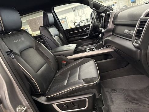 Used 2023 RAM 1500 Laramie AWD/4WD image 28