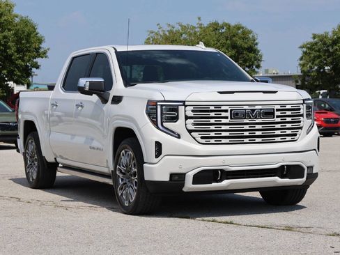 Used 2023 GMC Sierra 1500 Denali Ultimate AWD/4WD image 4