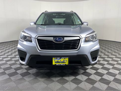 Used 2020 Subaru Forester Premium AWD/4WD image 4