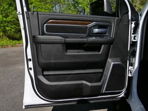 Used 2024 RAM 3500 Laramie image 22