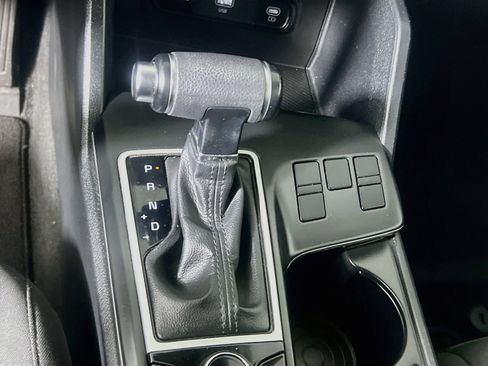 Used 2023 Kia Sportage LX FWD image 24