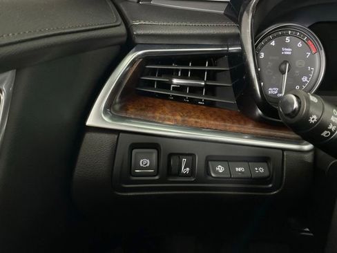 Used 2022 Cadillac XT5 Premium Luxury w/ Technology Package AWD/4WD image 26