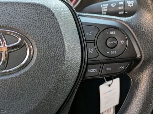 Used 2025 Toyota RAV4 LE image 21