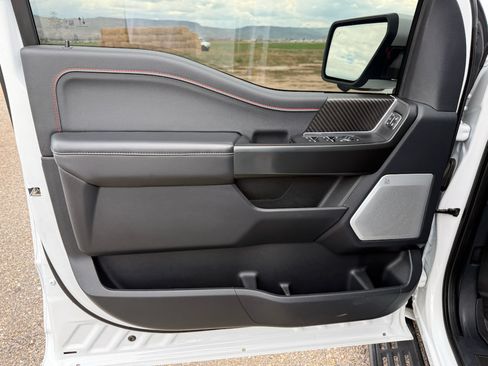 Used 2025 Ford F150 Raptor AWD/4WD image 14