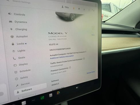 Used 2021 Tesla Model Y Long Range AWD/4WD image 7