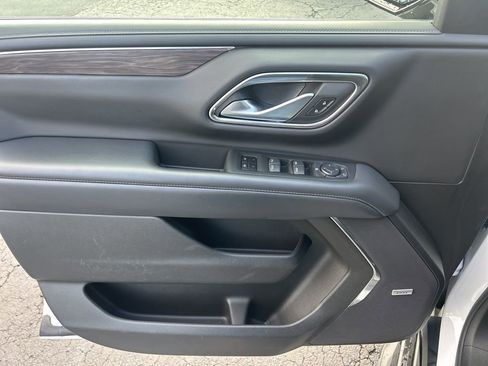 Used 2022 Chevrolet Tahoe LT image 14