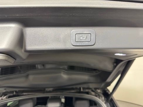Used 2023 Land Rover Range Rover Sport SE AWD/4WD image 27