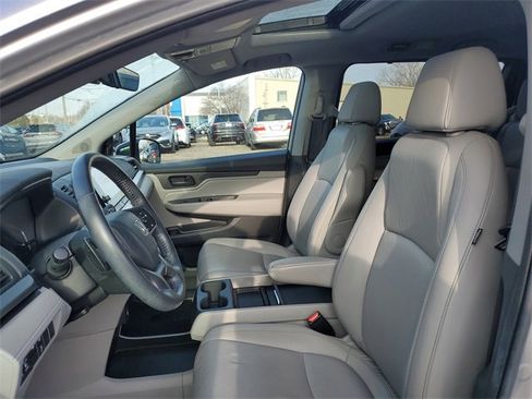 Used 2021 Honda Odyssey EX-L image 17