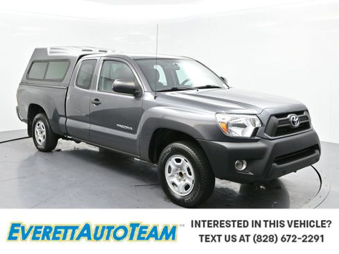 Used 2014 Toyota Tacoma 2WD Access Cab image 1