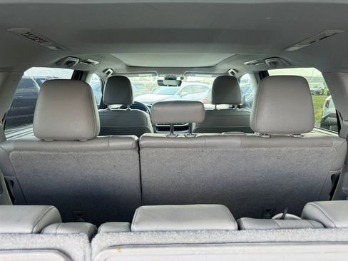 Used 2019 Toyota Highlander Limited Platinum image 15