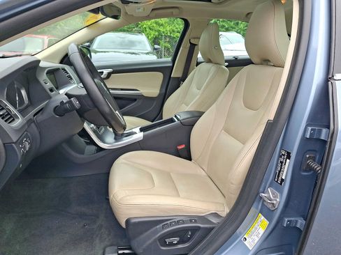 Used 2017 Volvo S60 T5 Inscription w/ Climate Package AWD/4WD image 10