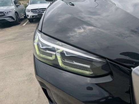 Used 2023 BMW X4 xDrive30i w/ M Sport Package AWD/4WD image 38