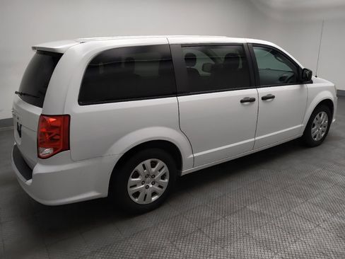 Used 2019 Dodge Grand Caravan SE FWD image 10