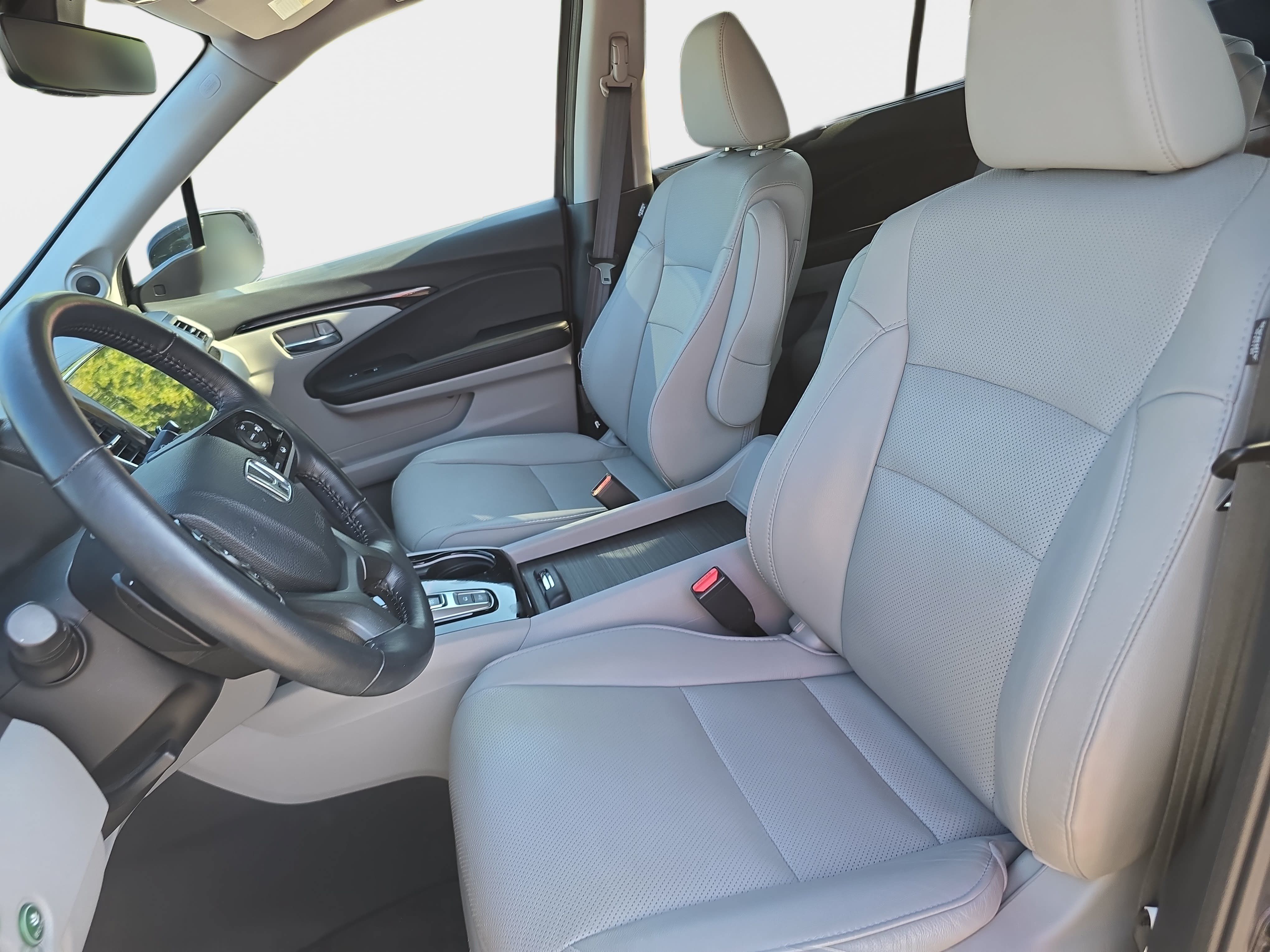 Used 2020 Honda Pilot Elite image 16