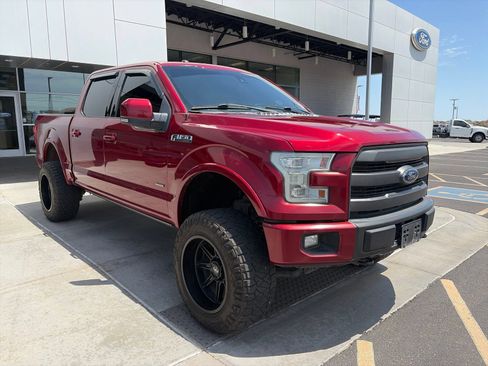 Used 2015 Ford F150 Lariat w/ Equipment Group 502A Luxury AWD/4WD image 9