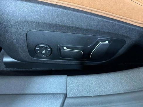 Used 2025 BMW i4 xDrive40i w/ Premium Package image 27