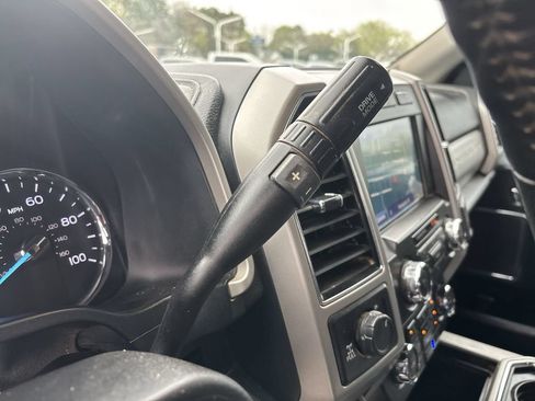 Used 2020 Ford F350 Lariat w/ Lariat Value Package AWD/4WD image 22