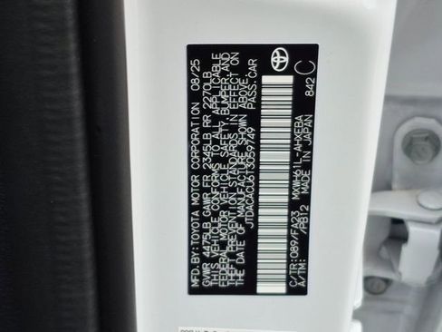 Used 2026 Toyota Prius Plug-In Hybrid image 23