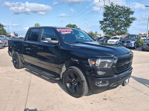 Used 2019 RAM 1500 Big Horn AWD/4WD image 2