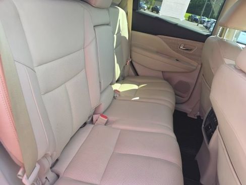 Used 2019 Nissan Murano SL w/ SL Technology Package FWD image 13