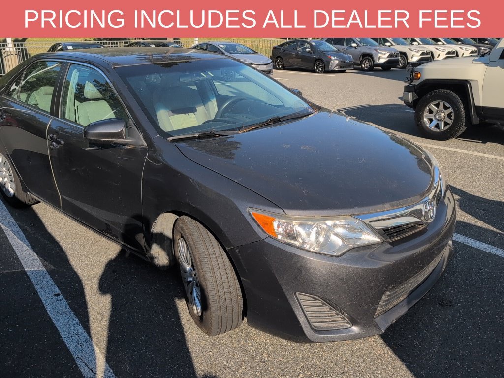 Used 2012 Toyota Camry LE FWD image 12