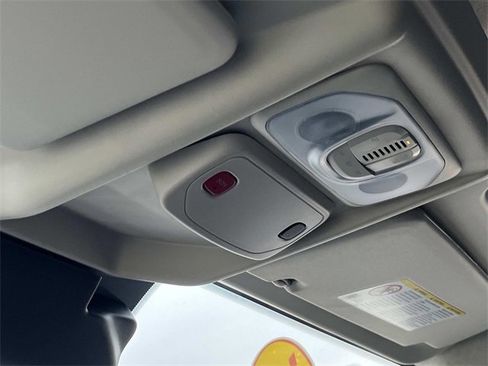 Used 2025 RAM ProMaster 2500 w/ Storage Group image 27