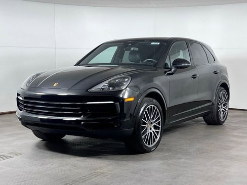 Certified 2023 Porsche Cayenne S AWD/4WD image 1