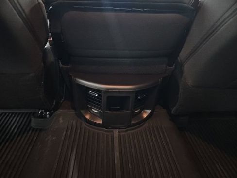 Used 2025 RAM 3500 Big Horn image 33